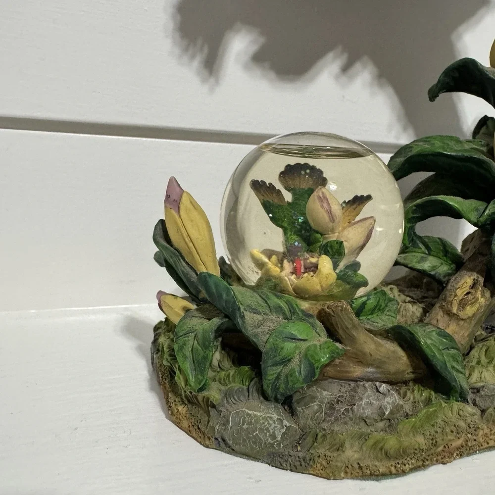 1999 Cadona Hummingbird Clock‎